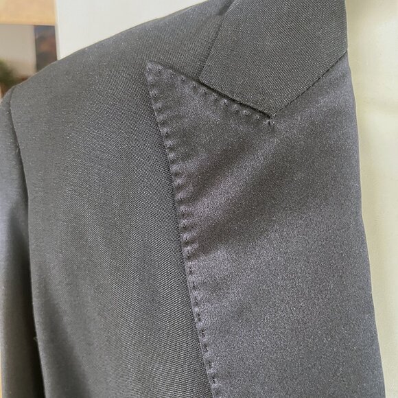 Rare, Vintage Richard Tyler Black “Tuxedo” Blazer, Size 44 / US Size 10 - Picture 6 of 12